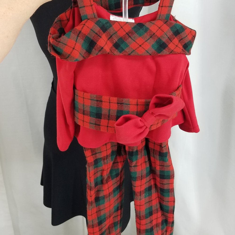 Red Plaid Pants, Top & Hat Outfit = Christmas Photos!!!